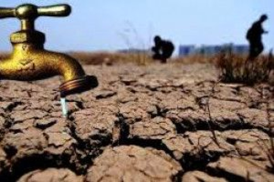 WARGA KELUHKAN AIR dan KELANGKAAN GAS ELPIJI